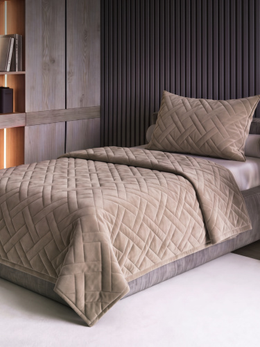 Покрывало LOGO CROSS BEIGE 150*230 от DECOR MAGIC