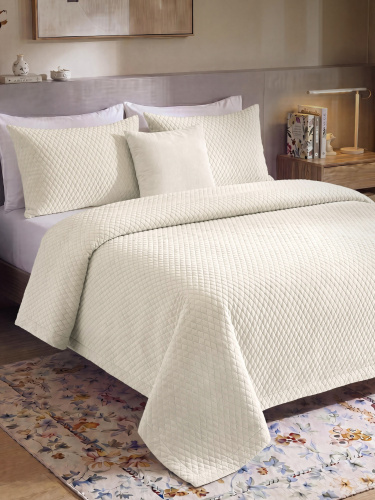 Покрывало BASE DIAMOND MILK 220*240 от DECOR MAGIC