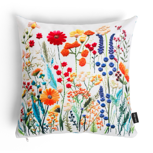 Декоративная подушка DARVIN 45*45 от DECOR MAGIC